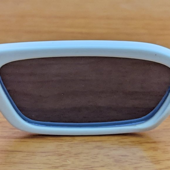 Elizabeth and James Sunglasses #2💥PRICE DROP💥 - Picture 7 of 10